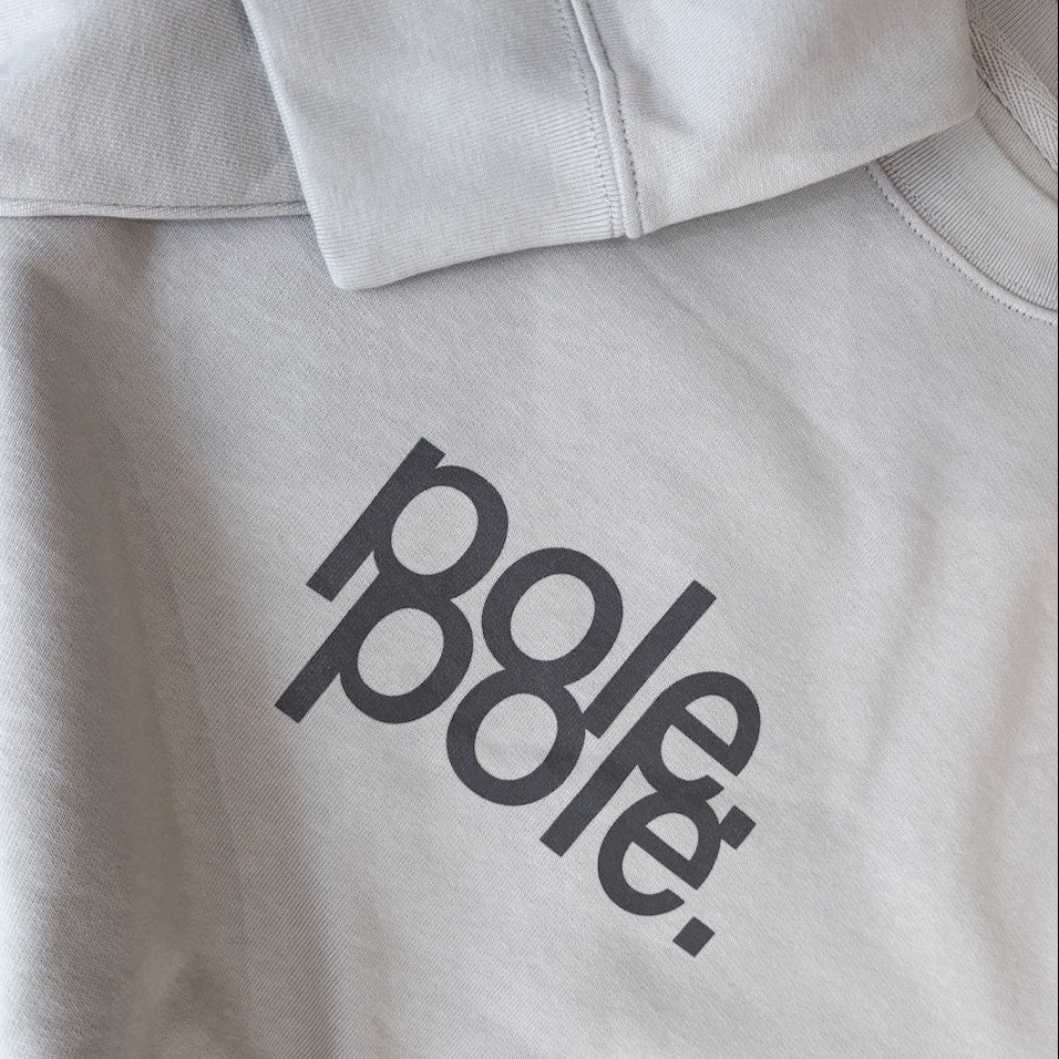sweater, pole pole, desert.