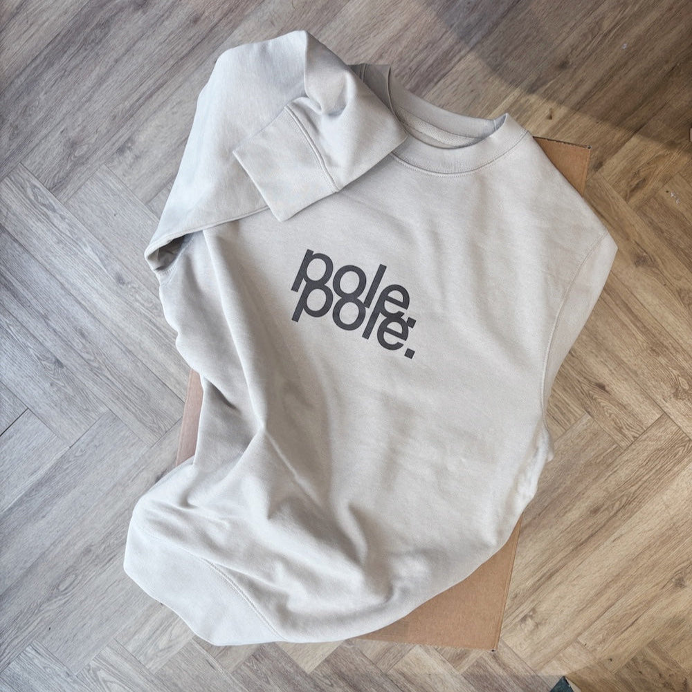 sweater, pole pole, desert.