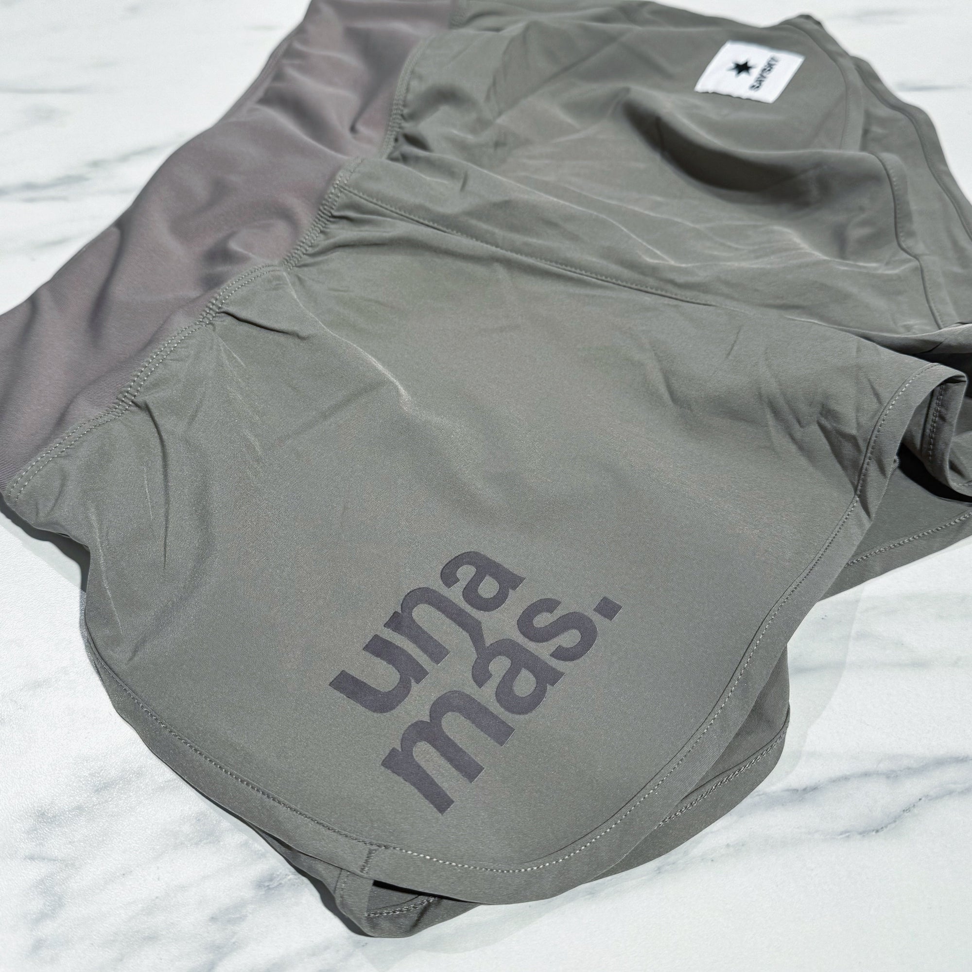 saysky womens pace shorts 3", taupe.